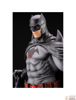 Фигурка 1/6 Бэтмен (Batman)