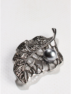 Брошь "Лист и серая жемчужина" темный металл