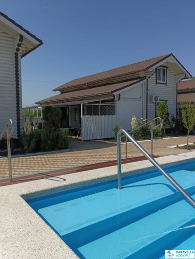 Коттедж на 5 человек с бассейном №535