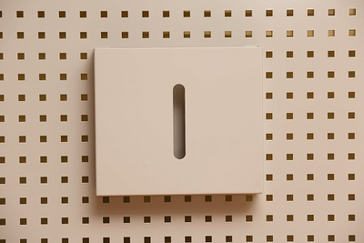 Лоток навесной на экран А4