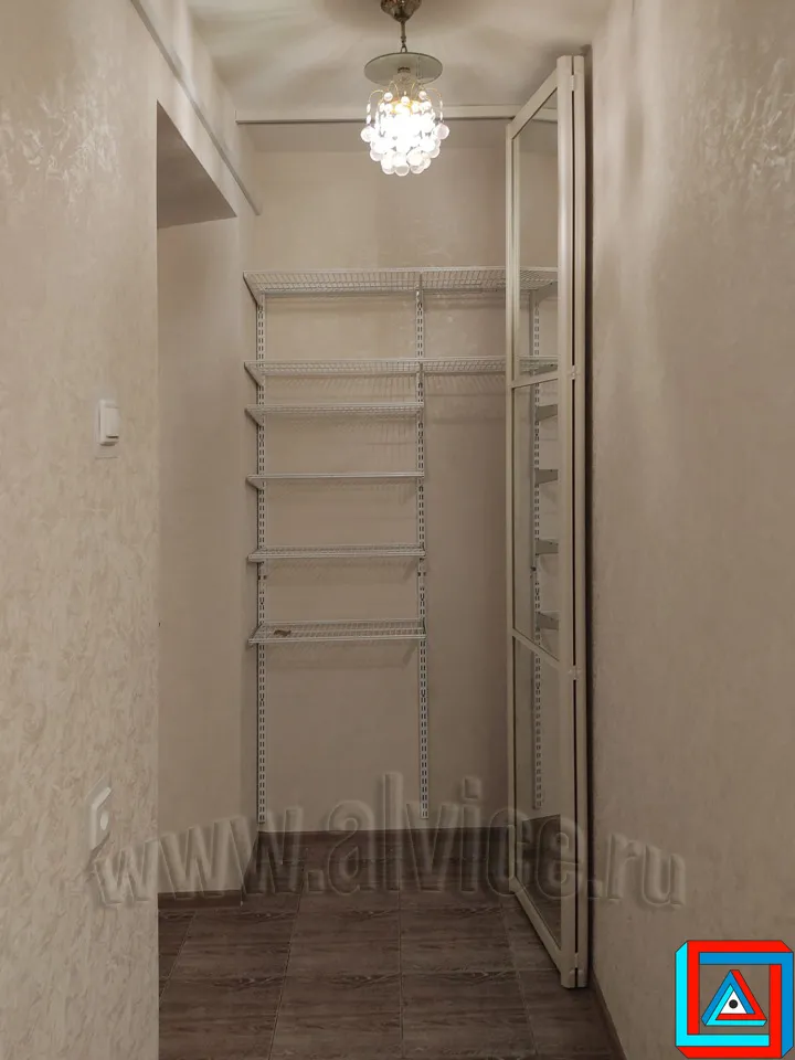 Фото 30 - Складная дверь-книжка для ниши - обеспечивает полный доступ к содержимому