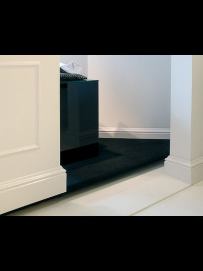 Плинтус ORAC Decor SX118, дюрополимерный, влагостойкий, ударопрочный, под покраску, длина 2 метра