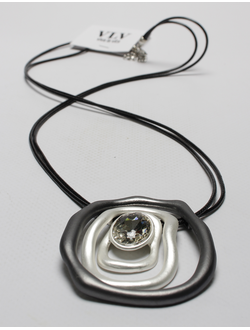 Подвеска "Овалы гнутые и камень"серебро и темный металл