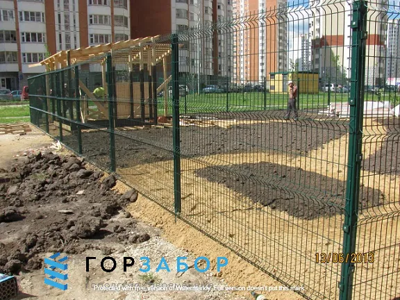 3Д забор для ограждения спортплощадки с монтажом под ключ