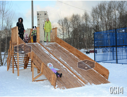 Двойная широкая деревянная горка. Скат - 6 метров.