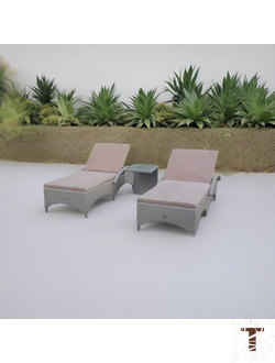 Шезлонг из искусственного ротанга