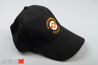 Бейсболка с вышивкой символики карате