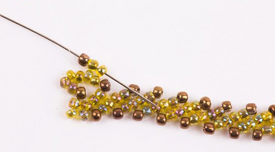 NC-208 Гамма Иглы бисерные с нитковдевателем 54мм 12шт.+ 2 нитковдевателя