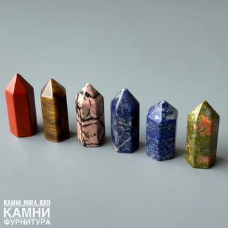 Столбик шестигранный 35х15х15 мм, вид камня в ассортименте, цена за штуку