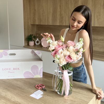 Цветочная подписка M