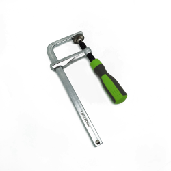 Винтовая струбцина для установки в паз