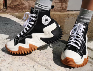 Converse Run Star Motion