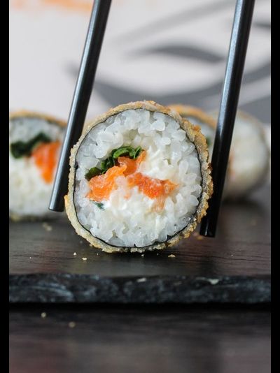 Темпурный с лососем 8шт