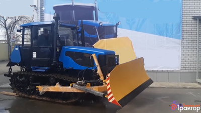 Бульдозер ДТ-75 с универсальным поворотным отвалом