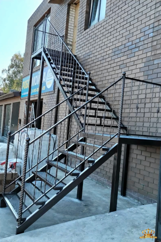 Кованые перила для лестниц фото-Арт 09