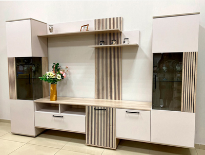 Гостиная Кейтлин