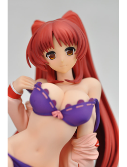 Фигурка 1/7 Тамаки Косака (Tamaki Kousaka Iris Purple Underwear ver.)