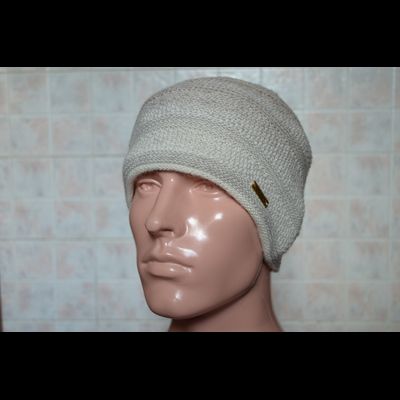 Бежевая мужская шапка Vizio Италия 5650