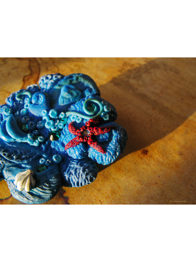 Брошь "Кусочек моря" со стразами Сваровски