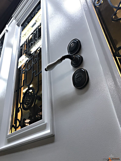 Императрица 	Шпон дуба,эмаль белая, 26 мм