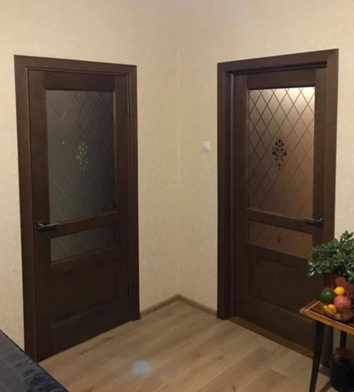 ЛАЙНДОР (УЛЬЯНОВСК)/ МОДЕЛЬ КАЛИНА-К/ ПОЛОТНО ОСТЕКЛЕННОЕ/ НАТУРАЛЬНЫЙ ШПОН ДУБА/ ТОН 45 (ДУБ НАТУРАЛЬНЫЙ РУСТИКАЛЬНЫЙ)