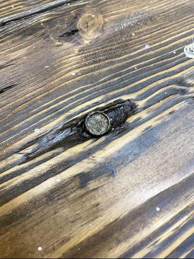 стол лофт из состаренной древесины для ресторана