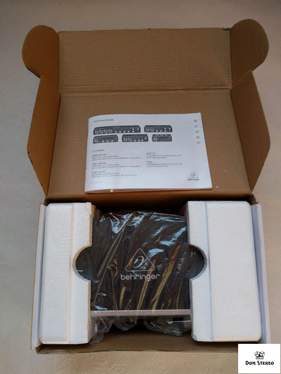 BEHRINGER UMC22 Внешняя звуковая карта