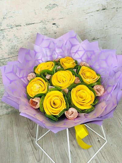 Букет из сухофруктов с манго и маракуей