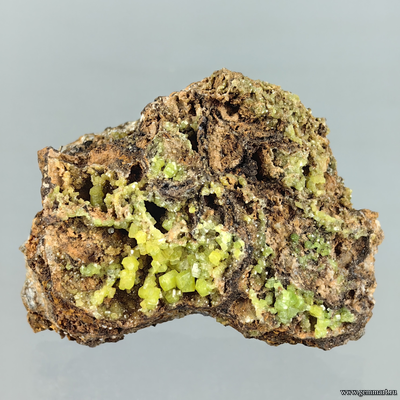 Пироморфит на породе. Китай. 55*38*38мм