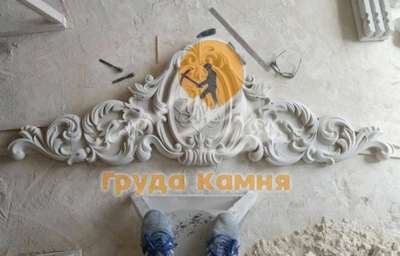 Барельеф из камня
