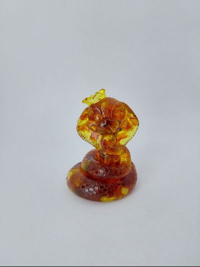 Кобра с короной