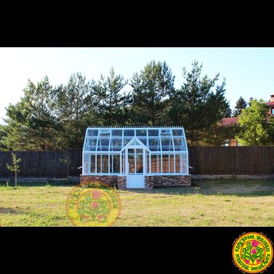 Базовая комплектация теплицы в английском стиле с холлом из стекала и алюминия ЕЛИЗАВЕТА 6000 х 3000 мм