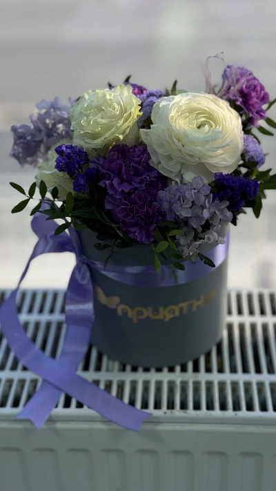 Цветочная композиция цветов на 8 марта № 740