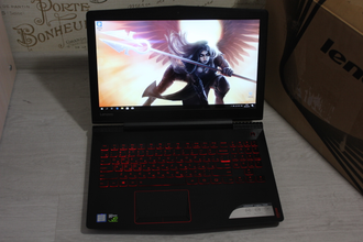 Lenovo Y520-15IKBM 80YY0004RK ( 15.6 FHD IPS i7-7700HQ GTX1060 16Gb 1Tb + 256SSD )