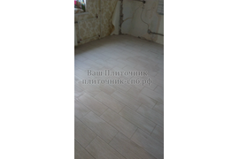 Укладка плитки на пол со сноской на 1/3