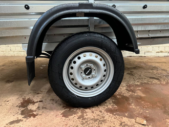 Прицеп для дачи, охоты и рыбалки      МЗСА 817701 Исполнение     022