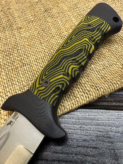 Подарочный нож 6Х9С сталь VG-10, рукоять комбинированная G10 и микарта яркая