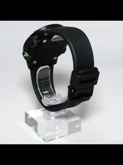 Часы Casio G-Shock GA-2000SU-1A