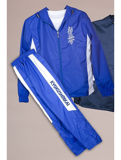 Утепленные спортивные брюки с вышивкой каратэ