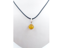 Кулон из медового янтаря "Шар"