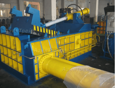 Пакетировочный пресс для металлолома