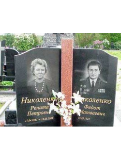 Двойной памятник со столбом и вазой