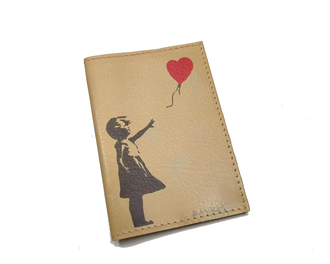 Обложка на паспорт с принтом "Девочка с шариком" Бэнкси
