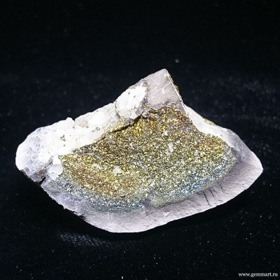 Пирит -"спектропирит", кальцит в полости конкреции. Россия. 42*22*22мм