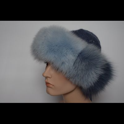 vyazanaya-golubaya-shapka-s-mekhom-pestsa-vizio-italiya-6725-ccp