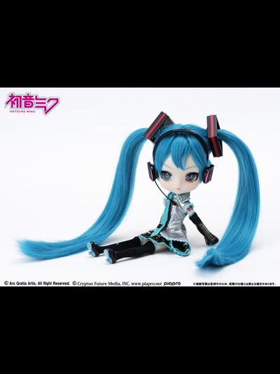 Кукла Пуллип Мику Хацунэ (Pullip Miku Hatsune)