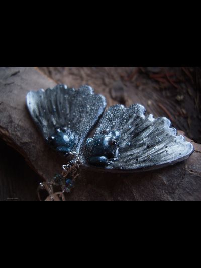 Серьги-крылышки с лягушками "Порхающие в туманном лесу"