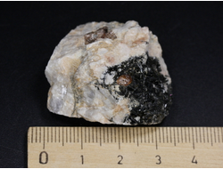 Циркон (кристаллы в породе), Россия, Южный Урал (28*25*24 мм, 24 г) №26072