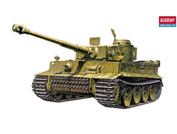 Сборная модель: (Academy 13264) Немецкий тяжелый танк Tiger I