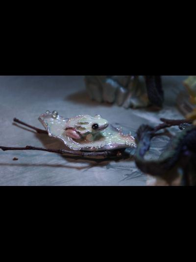 &quot;Принцесса Льдистого Сада, Селадон&quot;, коллекционная мини-брошь с лягушкой